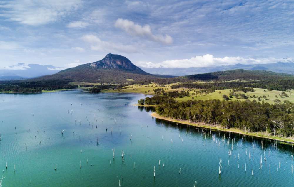 Stunning Reflection Photography - Lake Moogerah Sunrise | Oceanity